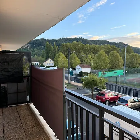 2 Apartment *